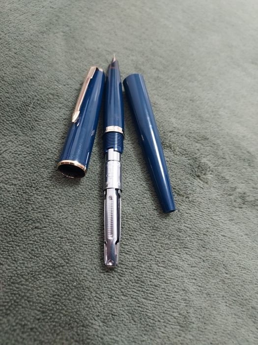 Stilou Parker Arrow penita aur 14k