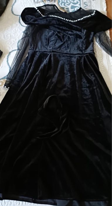 Продам платье срочно 5000тг