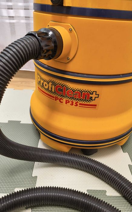 Aspirator profesional Gisowatt ProfiClean Plus PC P35