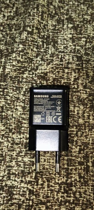 Продаю телефон Samsung A30