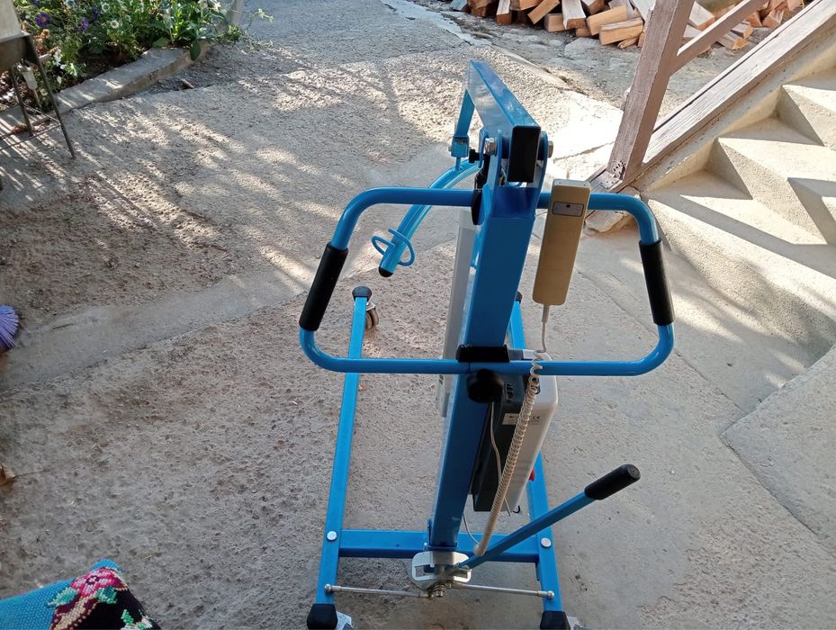 Macara + Aparat pentru Baie Vasilii pentru persoane cu dizabilitati