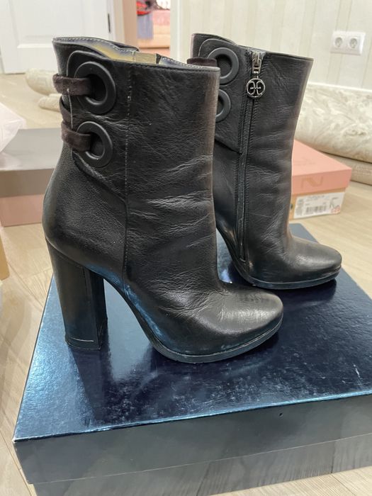 Кожаные сапоги от «Fabi»