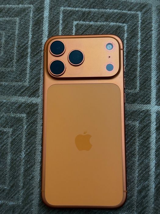 İphone 17 pro max идеал