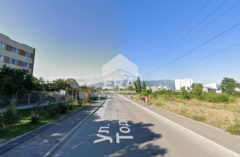 Парцел в зона Пмс на ул. Подпоручик Йордан Тодоров - НПЗ Искър