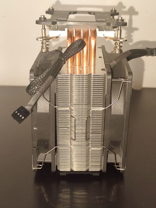 Башенный кулер DeepCool 4 трубки и 2 вентилятора