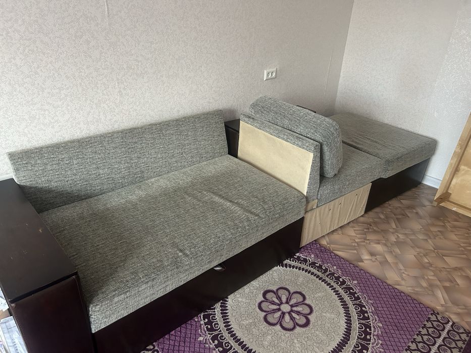 Отдам 2 дивана бесплатно