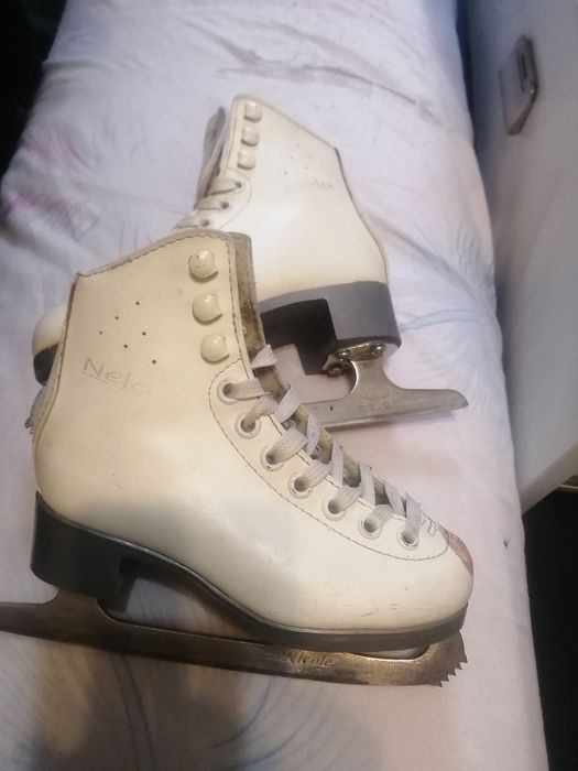 Коньки детские продам