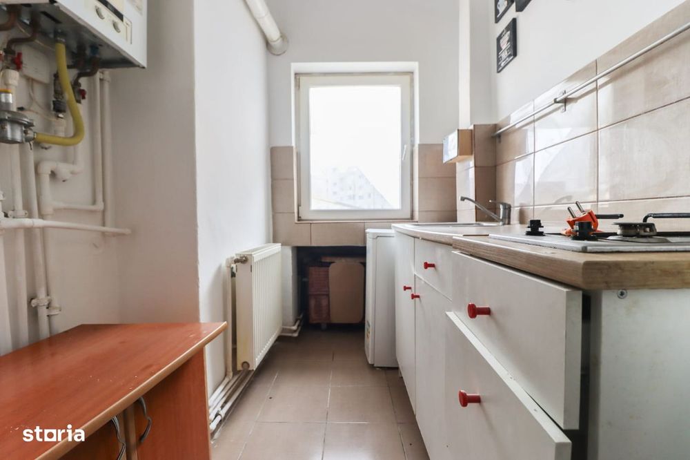 Apartament cu 3 camere, la 2 minute de metrou Piața Muncii