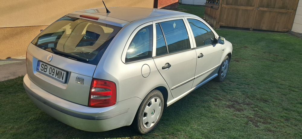 Vand skoda fabia 2001 inmatriculata
