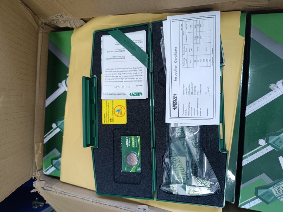 Штангенциркуль электронный