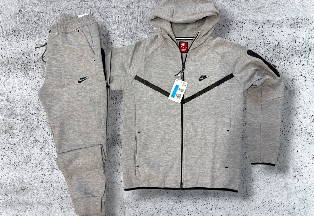 ULTIMELE BUCATI!! Compleu Bluza / Pantaloni Trening Nike Tech Fleece Gri Marimi S-XXL Unisex
