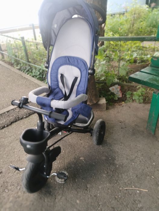 Vând  tricicleta kinderkraft