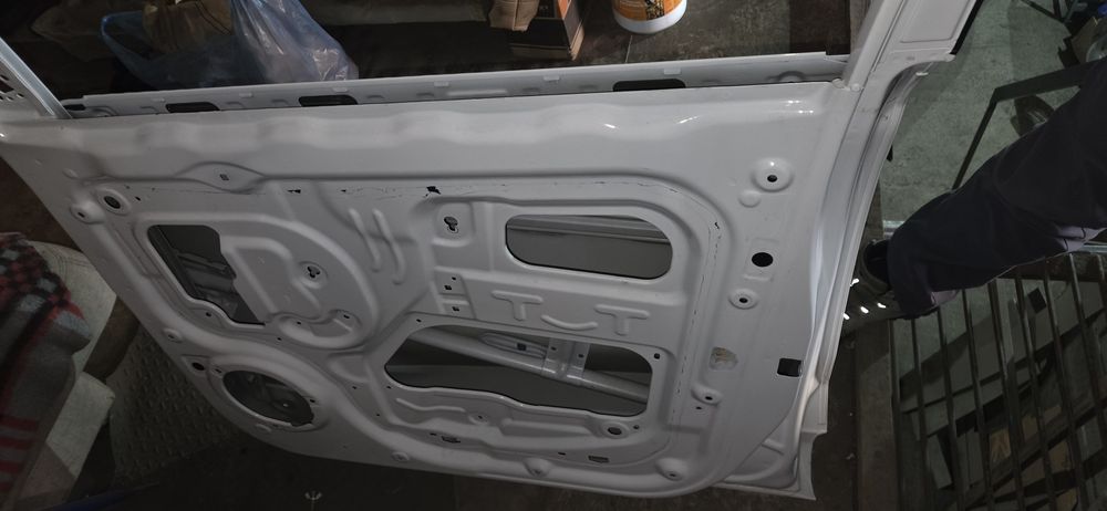 Продам детали от машины MG ZS