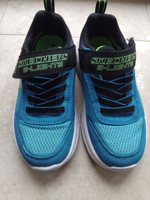 Детски маратонки и сандали Skechers