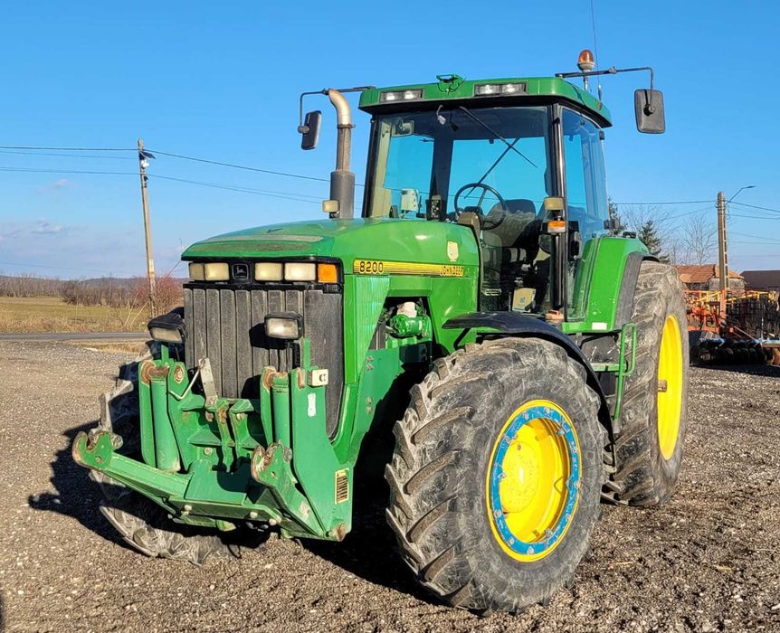 Tractor John Deere 8200 210cp