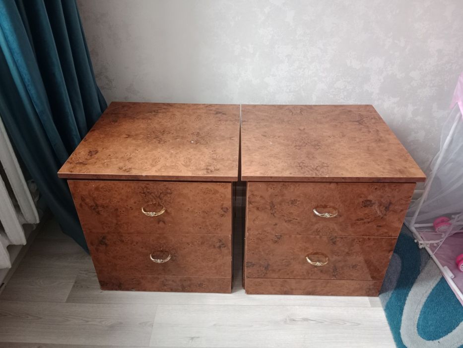 Камод с двумя тумбами для спальни