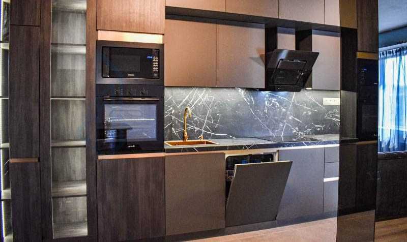 Дава се под наем Четиристаен апартамент в София, Драгалевци - 213 кв.м за 1500 € - Снимка #2