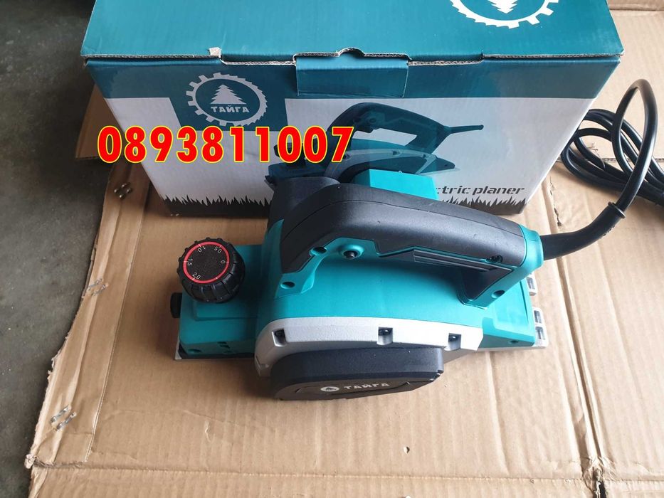 ново Руско Електрическо ренде Тайга 900W + нож