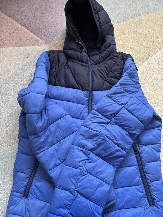 Продавам яке Napapijri