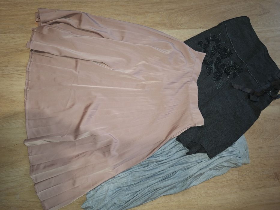 Лот дамски поли размер С/М