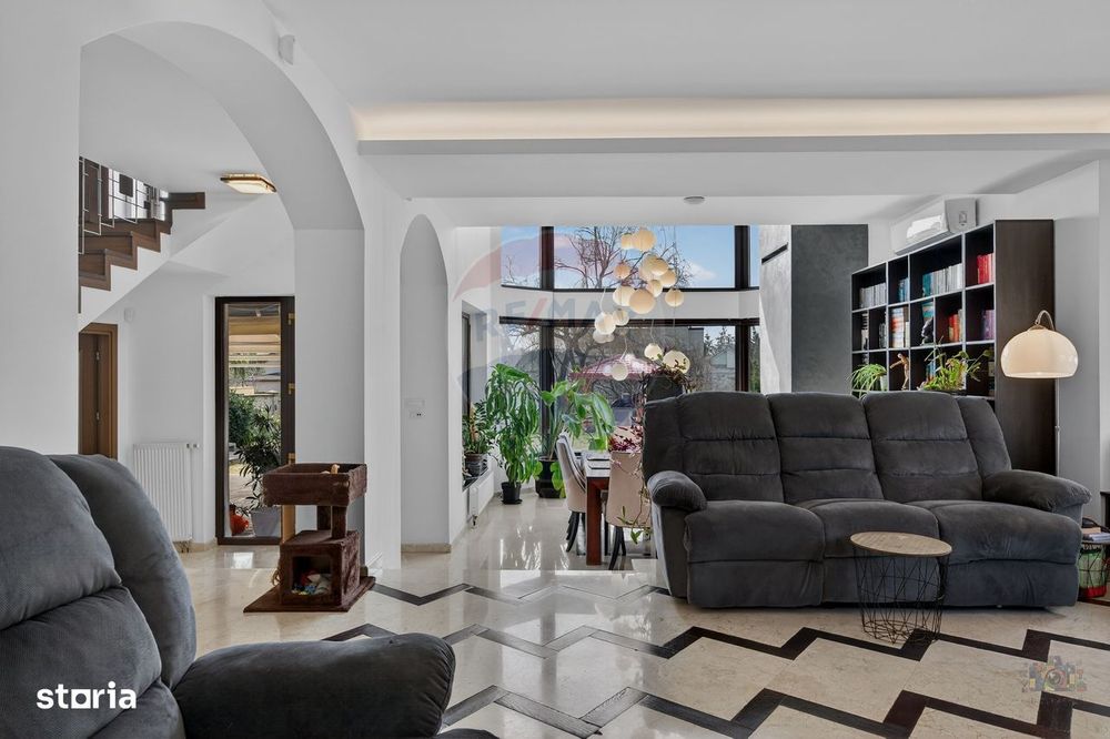 Vila cu design spectaculos, tehnologie smart & lifestyle complet
