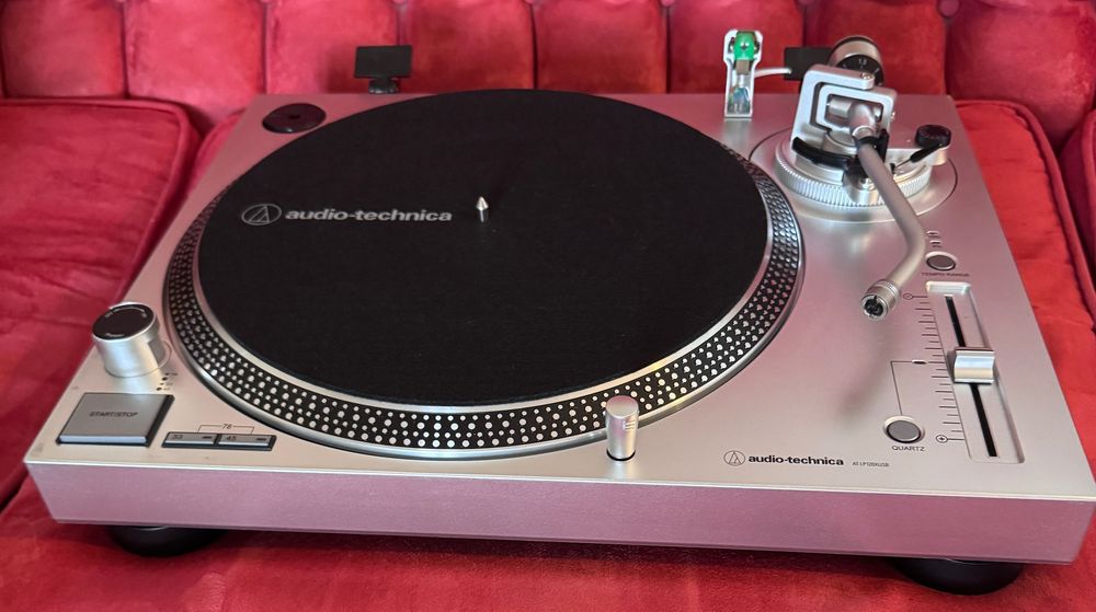 Audio-Technica AT-LP120XUSB (Nou / Doar desigilat)