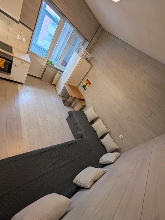 Двустаен на метри от Метростанция Мариа Луиза