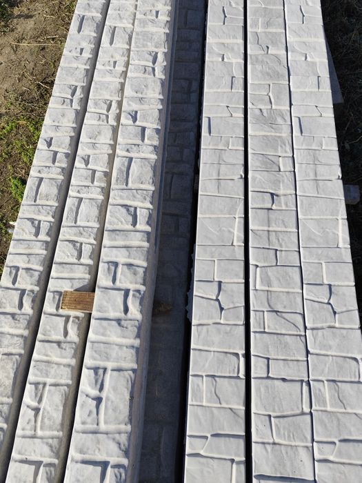 Vând gard din beton