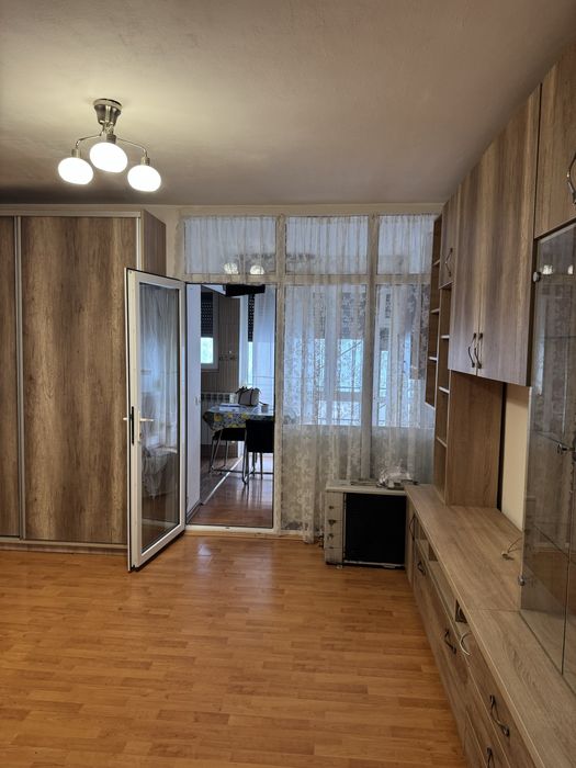 Proprietar inchiriez garsoniera Baicului