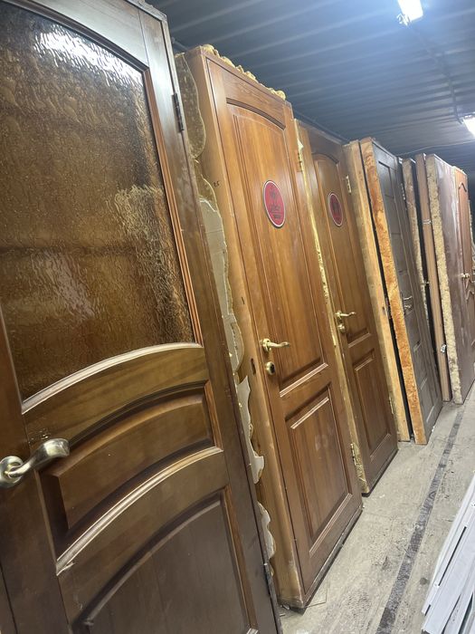 Продаю БУ окна и двери