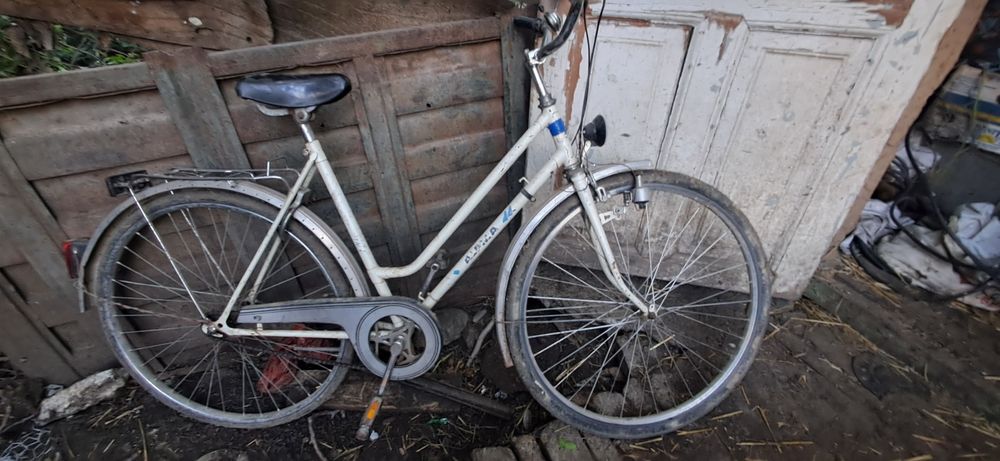 Bicicleta de vânzare
