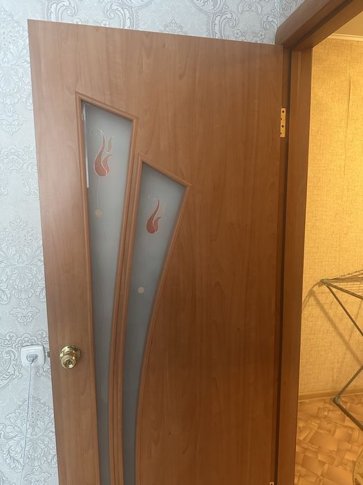 Продам двери межкомнатные