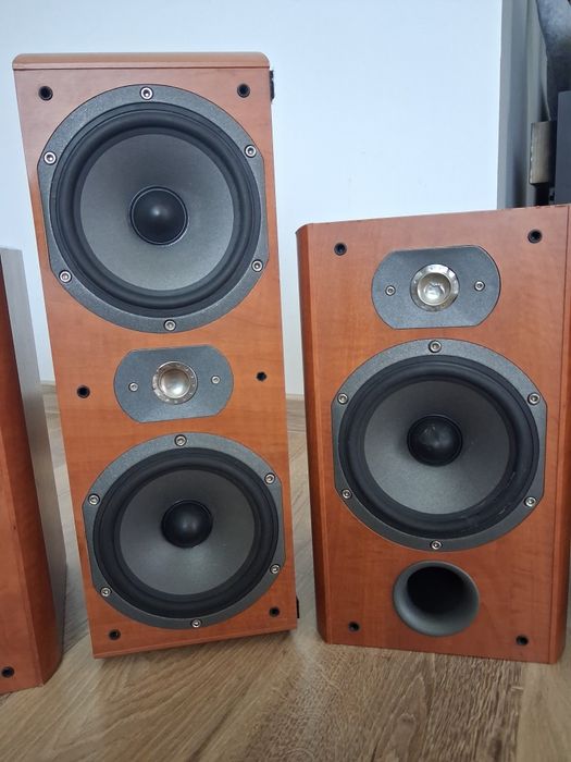 Boxe/ sateliti  Focal Chorus 706s