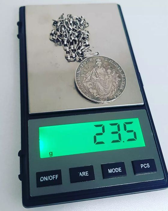 Рядка и стара сребърна монета с верижка Hungary 1/2 Thaler 1787