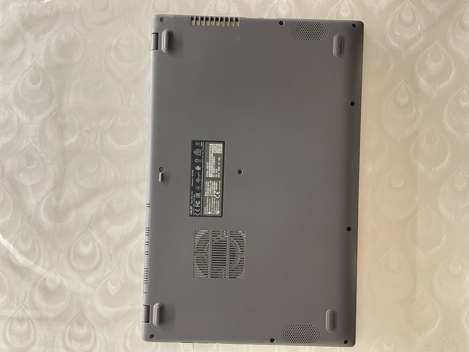 Продаю ноутбук Asus