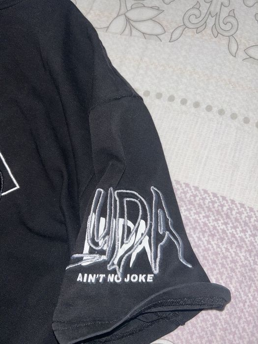 Продавам тениска на luda psycho2