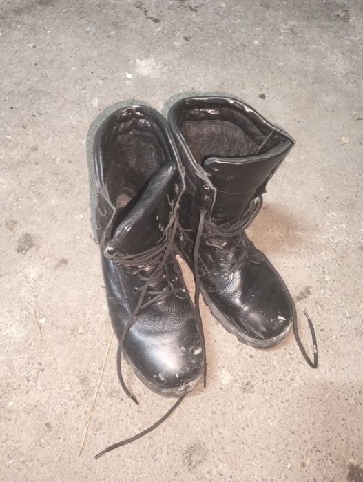 Продам Берцы зимние