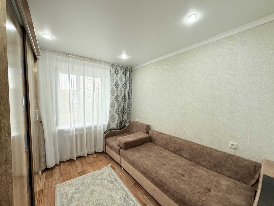 3-комнатная на 6 мкрн ][