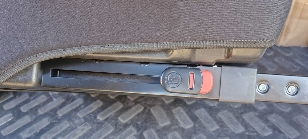 Седалка за кола детска MoNi.