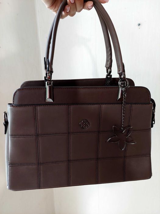 Продавам дамски чанти