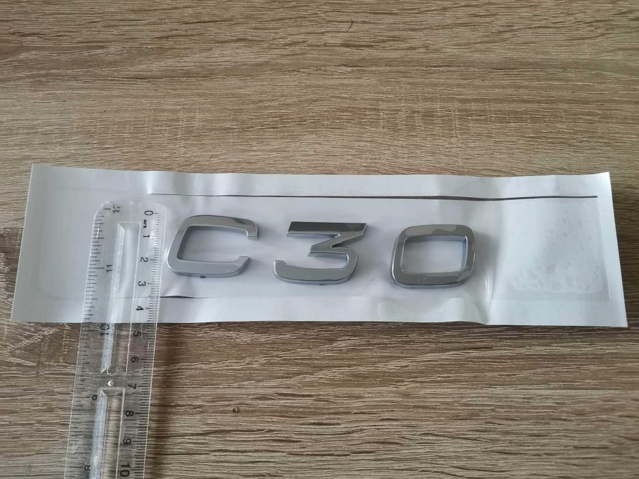 Volvo C30 сребрист надпис