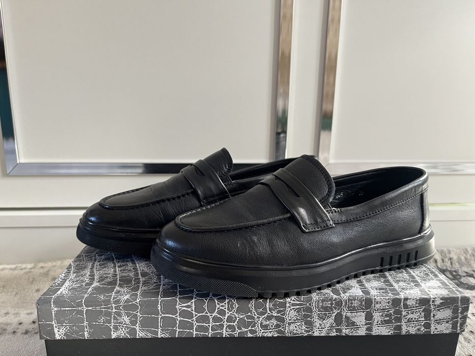 Мужской лофер черный