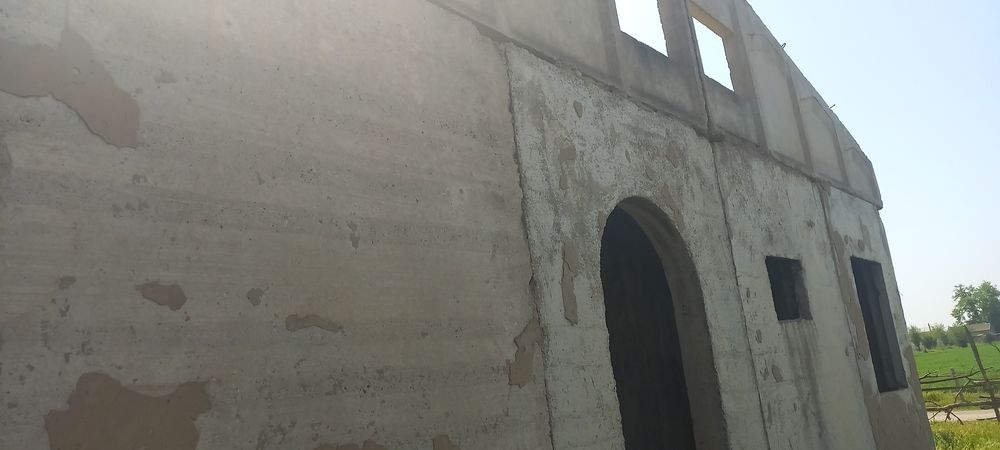 Бетонли уй плиталари бор