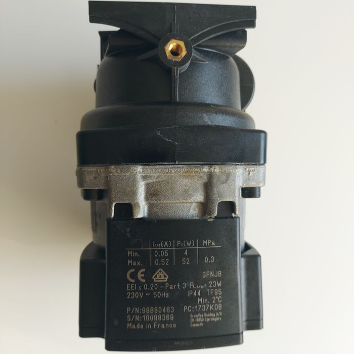 Pompa centrală Grundfos UPM3 FLEX AS 15-70 + cablaj original