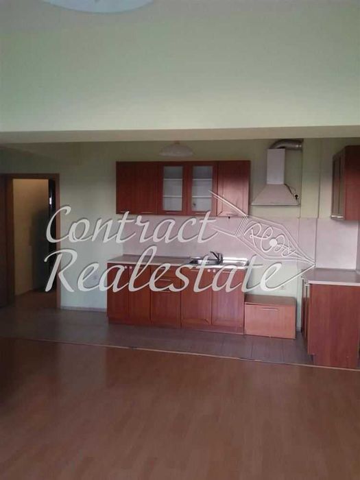 Двустаен Неозаведен Трошево !