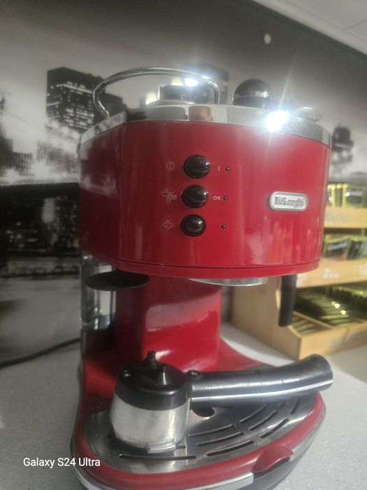 Продам кофемашину delonghi