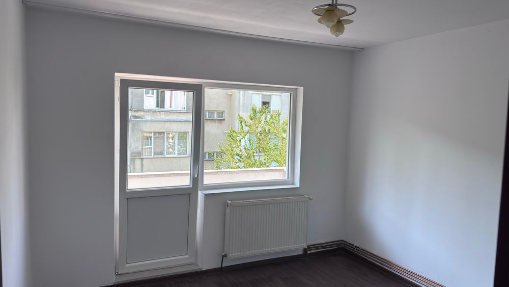 Apartament de închiriat zona Hotel Europa