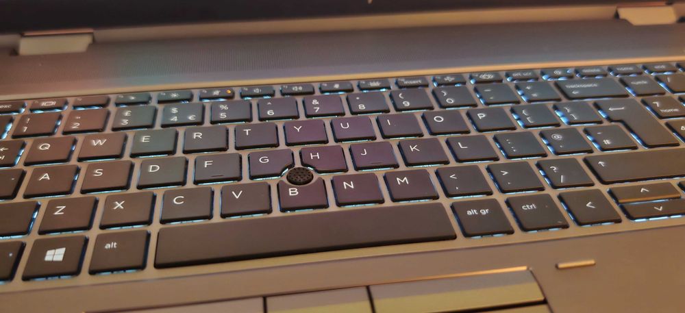 HP ZBook 17 G7/Core i7-10850H/RTX 3000 6GB/16GB RAM/512 SSD/17.3 IPS