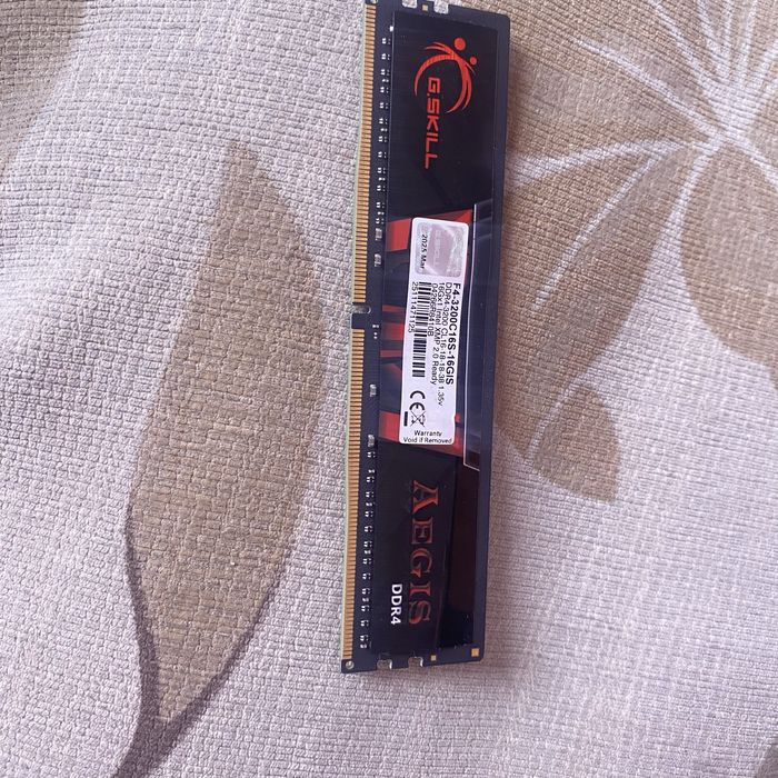 Озу 16 гб ddr4 продаю