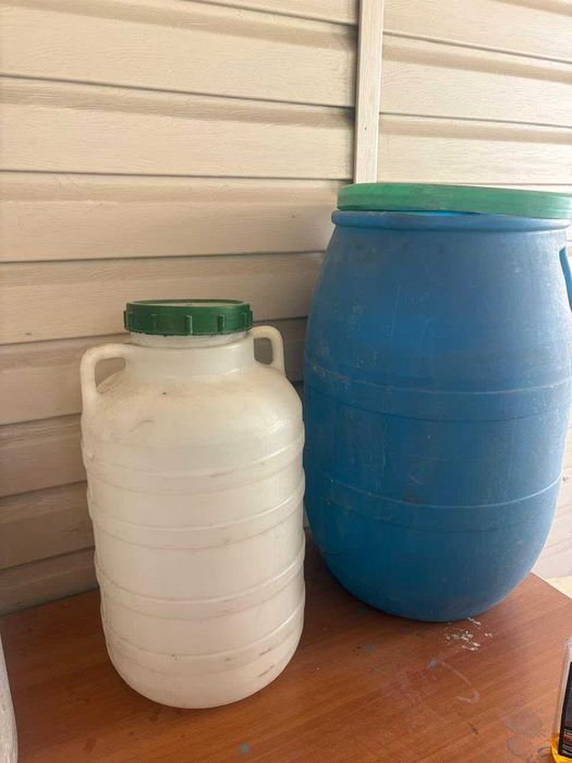 Продам пластиковые бочки
